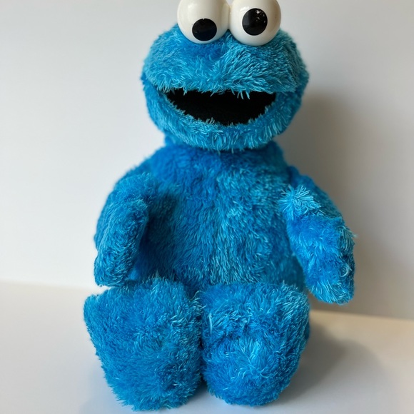 The Sesame Street Friends Plush Cookie Monster Toy - Picture 11 of 11
